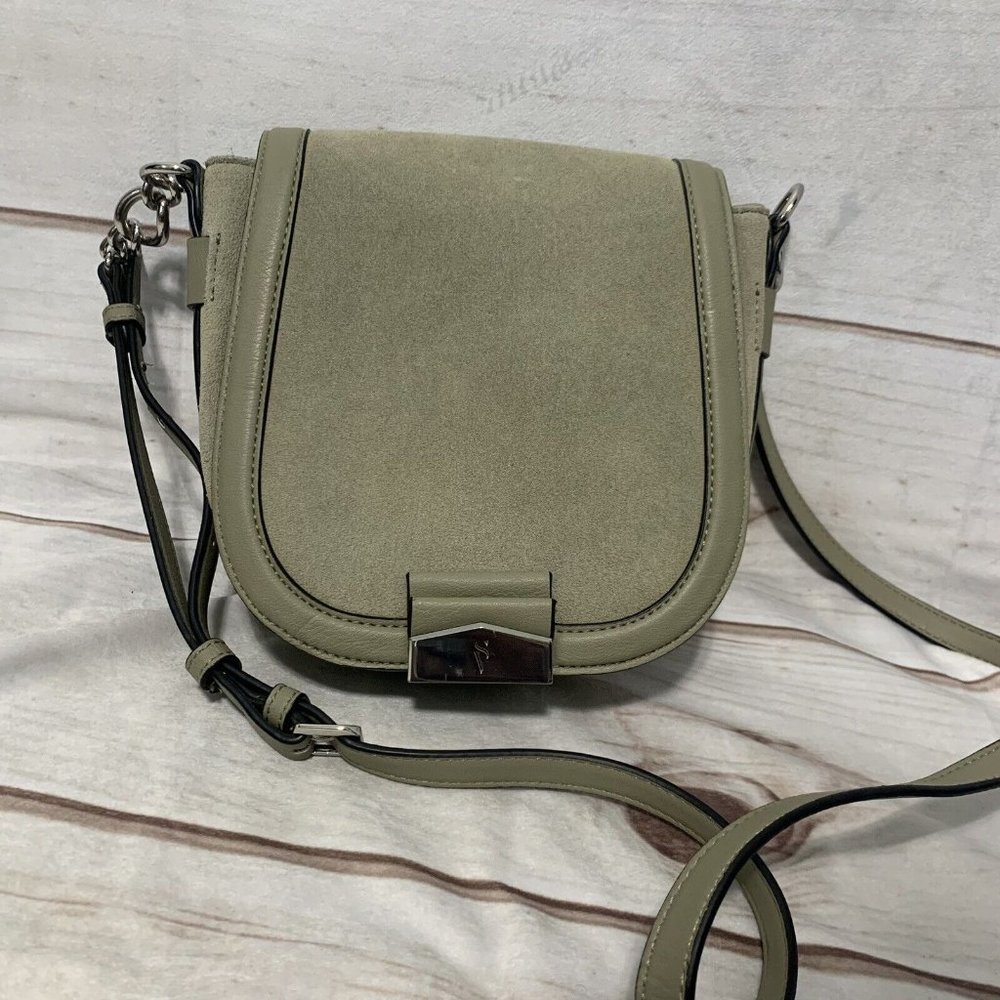 Simply vera wang monte suede saddle bag crossbody Green